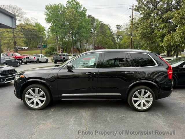 2017 Volvo XC90 T8 eAWD Plug-In Hybrid 7-Passenger Inscription - 23000072 - 4