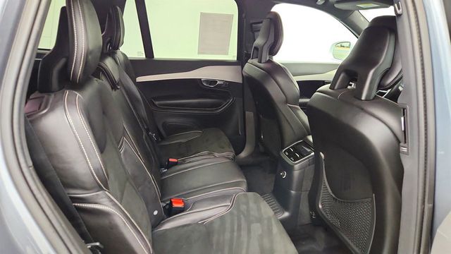 2017 Volvo XC90 T8 eAWD Plug-In Hybrid 7-Seater R-Design w/ Vision & Convenience - 23012931 - 24