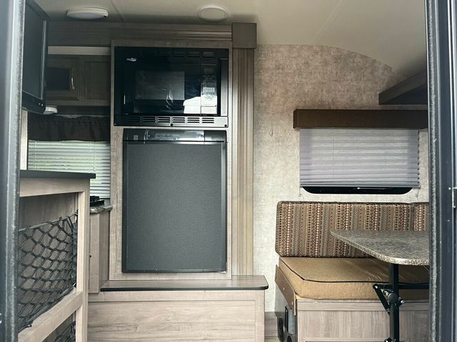 2017 Winnebago Winnie Drop WD1780  - 23014858 - 8