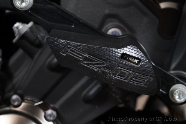 2017 Yamaha FZ-09 Includes Warranty - 23071411 - 57