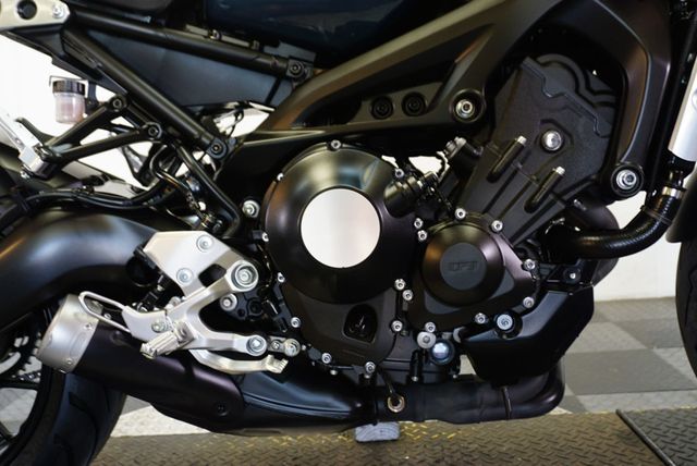 2017 YAMAHA XSR900 RETRO FUN/FAST RIDE - 22888357 - 17