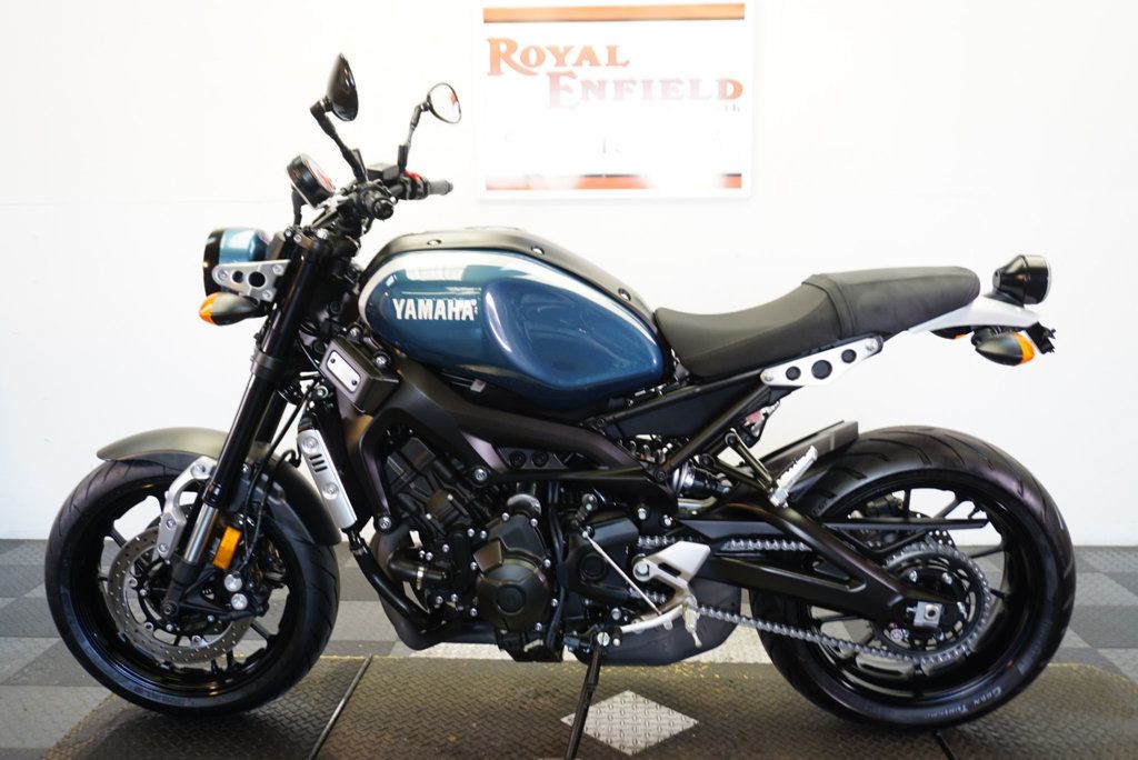 2017 YAMAHA XSR900 RETRO FUN/FAST RIDE - 22888357 - 1