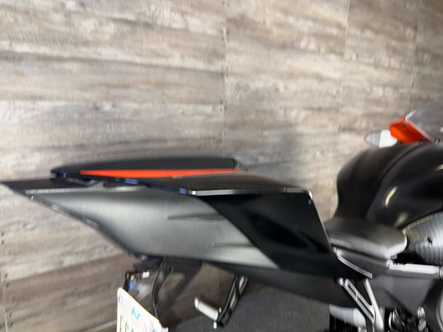 2017 Yamaha YZF-R6 SUPER CLEAN! - 23013818 - 6