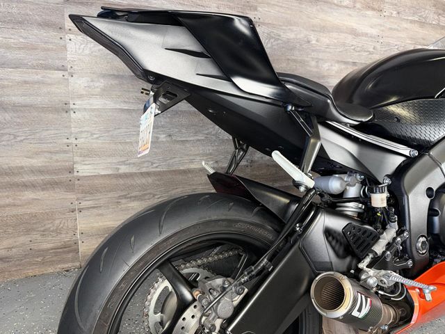 2017 Yamaha YZF-R6 SUPER CLEAN! - 23013818 - 8