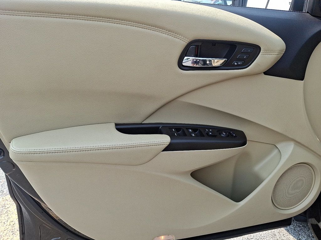 2018 Acura RDX Base Plus photo 12