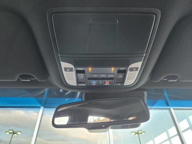 2018 Acura RLX Sedan w/Technology Pkg - 22826238 - 31