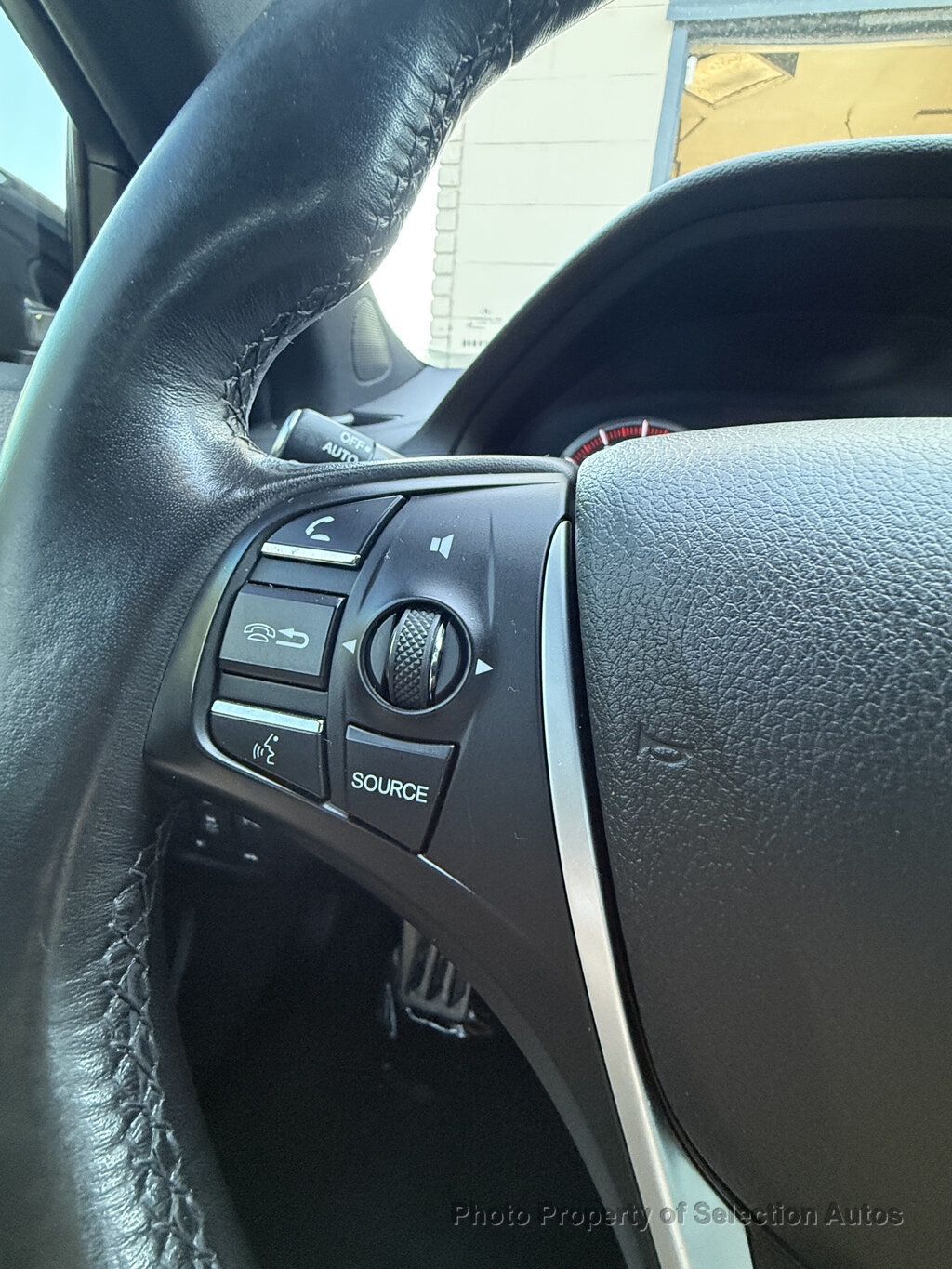 Acura TLX photo 21