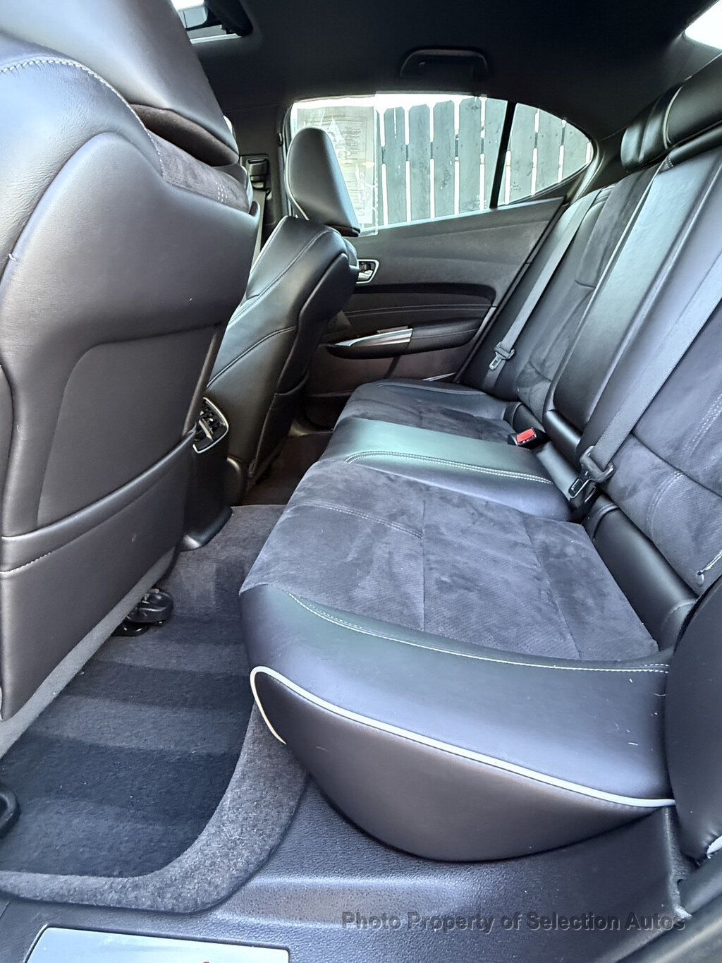 Acura TLX photo 33