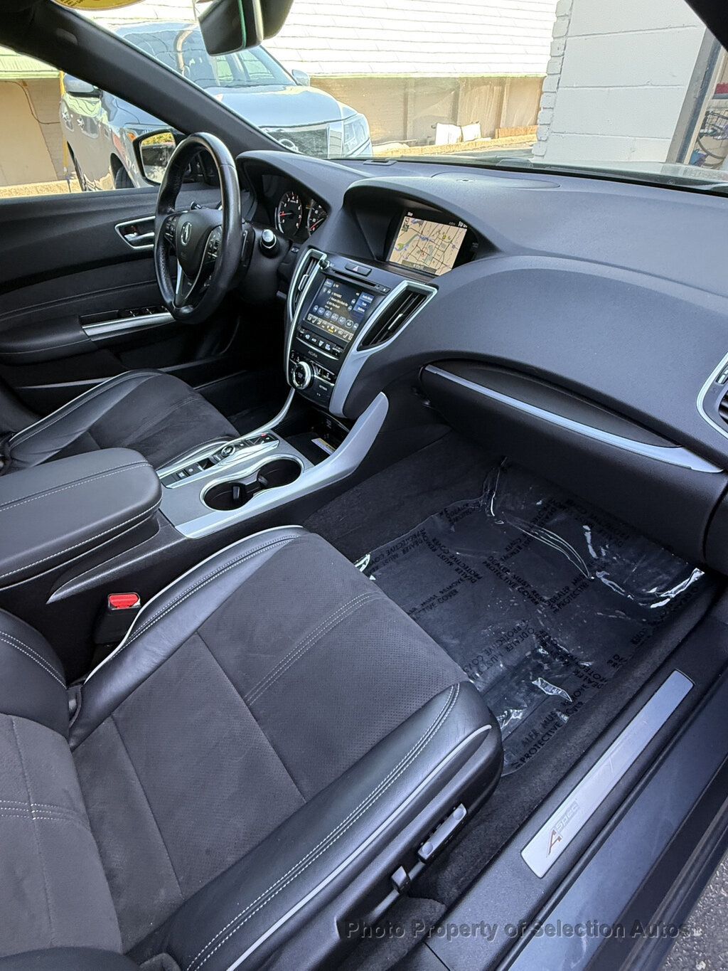 Acura TLX photo 36