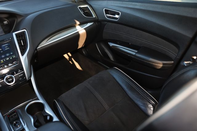 2018 Acura TLX FWD V6 A-Spec - 22985168 - 25