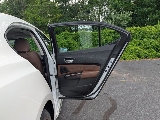 2018 Acura TLX w/Advance Pkg - 23043528 - 11