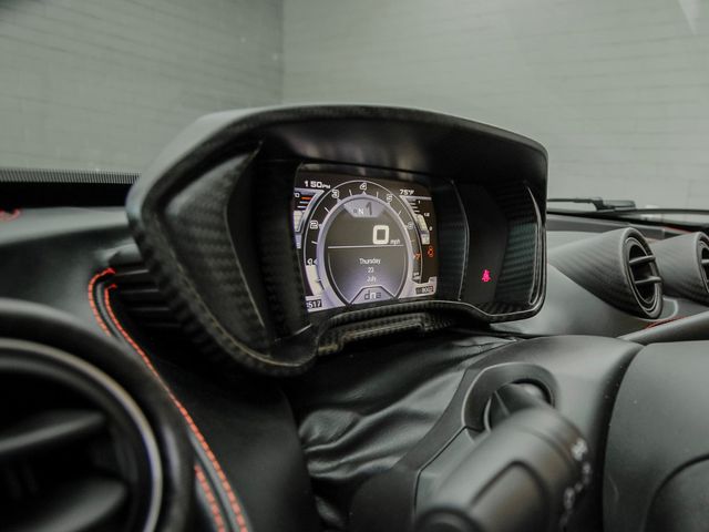 2018 Alfa Romeo 4C Coupe 6-Speed Automatic - 23057745 - 28