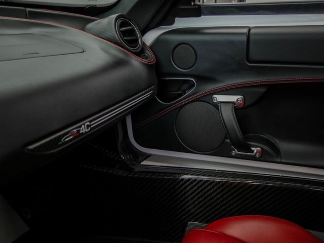 2018 Alfa Romeo 4C Coupe 6-Speed Automatic - 23057745 - 33