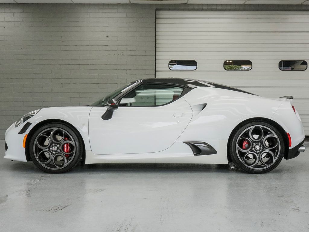 Alfa Romeo 4C photo 4