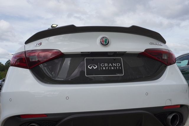 2018 Alfa Romeo Giulia AWD - 22941803 - 10