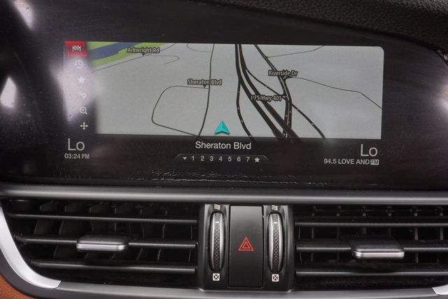 2018 Alfa Romeo Giulia AWD - 22941803 - 23