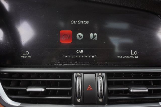 2018 Alfa Romeo Giulia AWD - 22941803 - 24