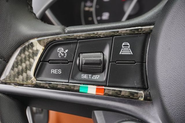 2018 Alfa Romeo Giulia AWD - 22941803 - 27