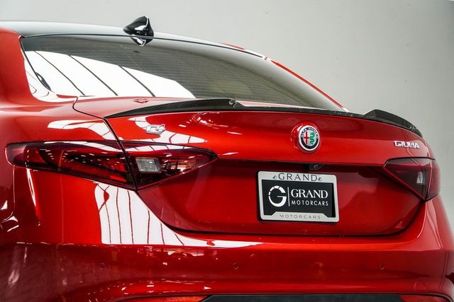 2018 Alfa Romeo Giulia Ti - 22981990 - 12