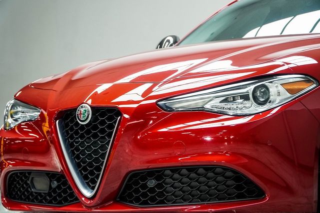 2018 Alfa Romeo Giulia Ti - 22981990 - 1