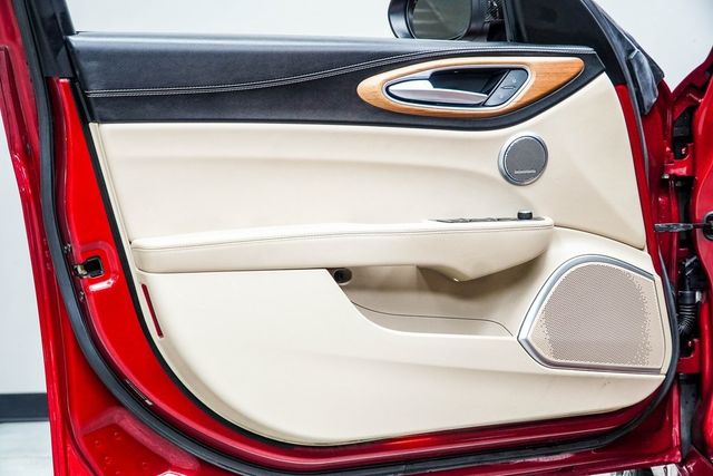 2018 Alfa Romeo Giulia Ti - 22981990 - 31