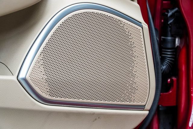 2018 Alfa Romeo Giulia Ti - 22981990 - 33