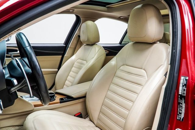 2018 Alfa Romeo Giulia Ti - 22981990 - 35