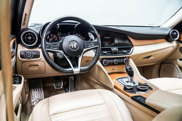 2018 Alfa Romeo Giulia Ti - 22981990 - 4