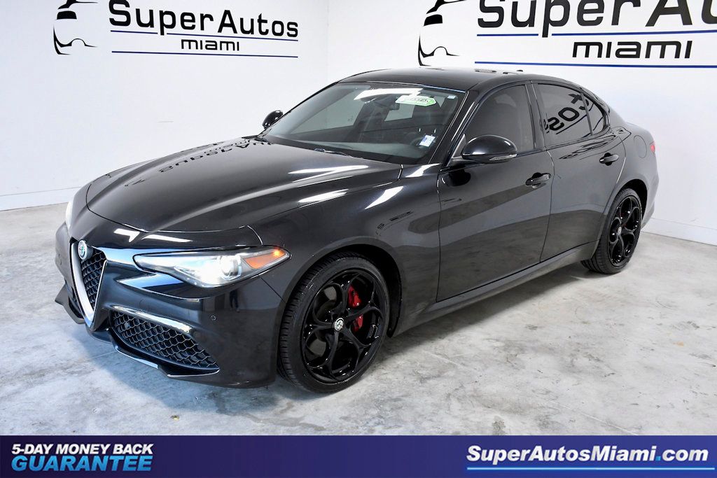 2018 Alfa Romeo Giulia Ti AWD - 22740588 | Video 1
