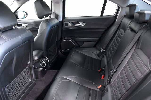 2018 Alfa Romeo Giulia Ti AWD - 22740588 - 9