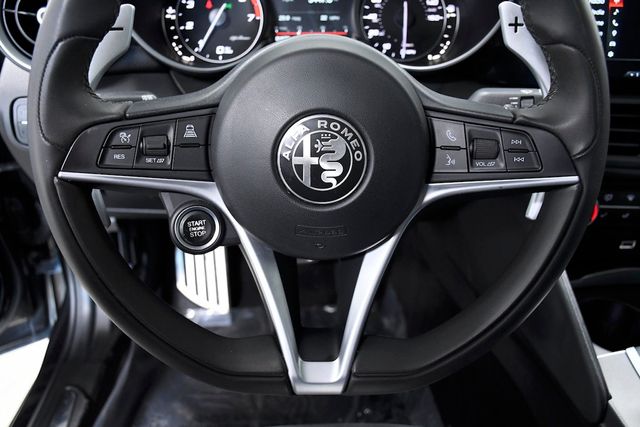 2018 Alfa Romeo Giulia Ti AWD - 22740588 - 19