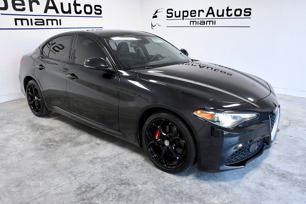 2018 Alfa Romeo Giulia Ti AWD - 22740588 - 2