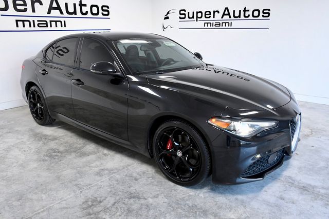 2018 Alfa Romeo Giulia Ti AWD - 22740588 - 2
