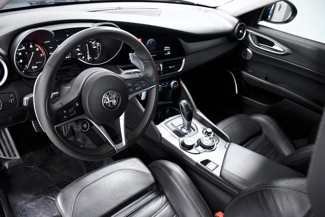 2018 Alfa Romeo Giulia Ti AWD - 22740588 - 7