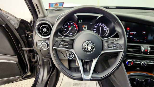 2018 Alfa Romeo Giulia Ti Lusso AWD - 23018144 - 13