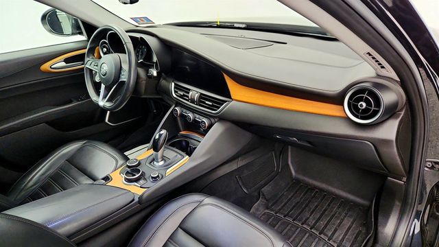 2018 Alfa Romeo Giulia Ti Lusso AWD - 23018144 - 24