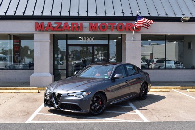 2018 Alfa Romeo Giulia Ti Sport AWD - 23084212 - 1