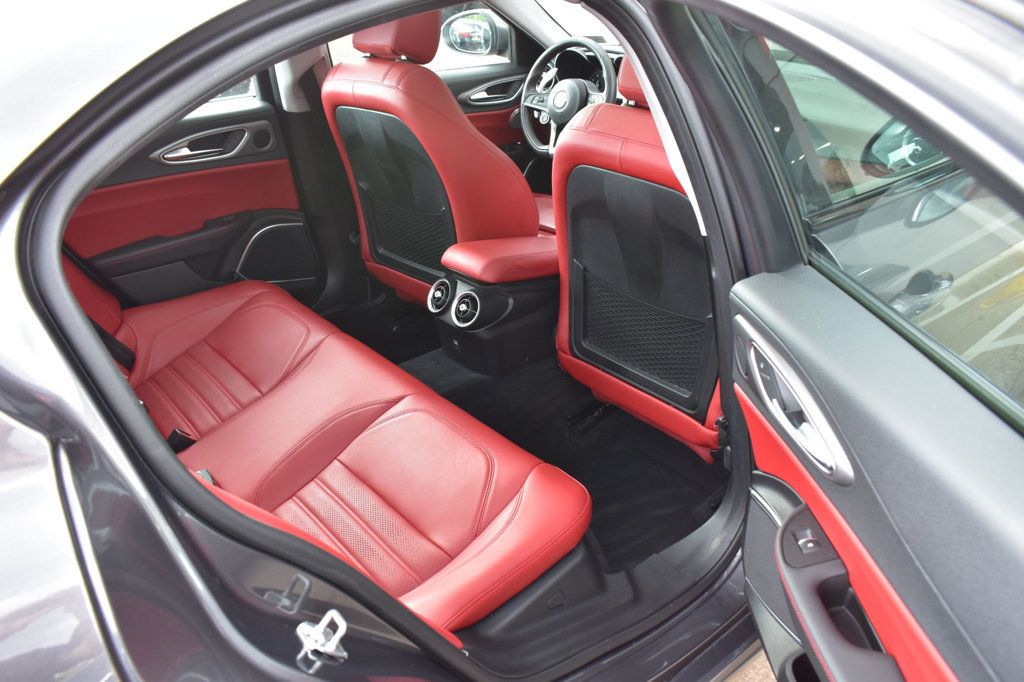 2018 Alfa Romeo Giulia Ti Sport AWD - 23084212 - 22