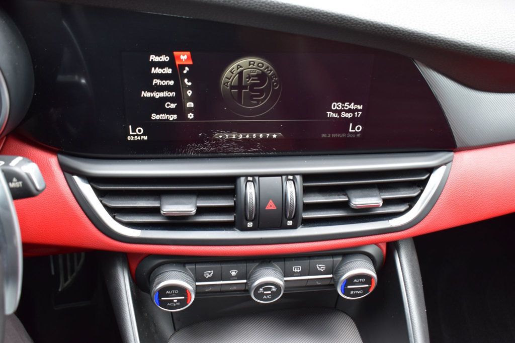 2018 Alfa Romeo Giulia Ti Sport AWD - 23084212 - 34