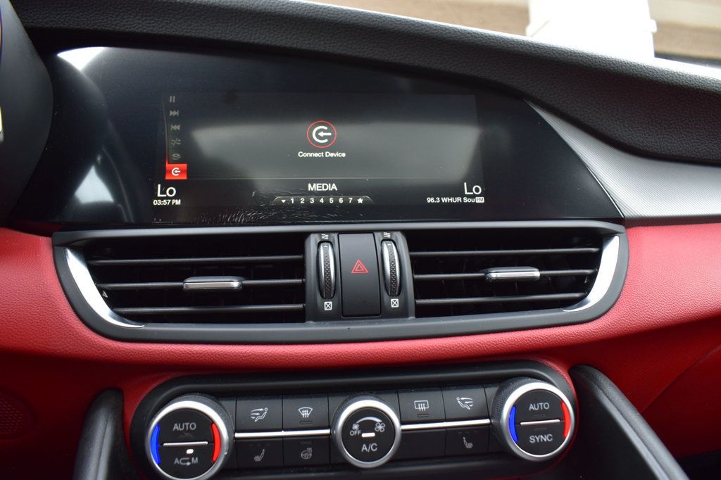 2018 Alfa Romeo Giulia Ti Sport AWD - 23084212 - 39