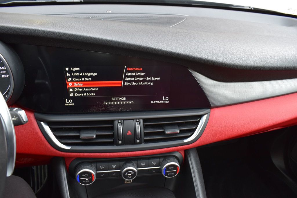 2018 Alfa Romeo Giulia Ti Sport AWD - 23084212 - 46