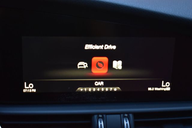 2018 Alfa Romeo Giulia Ti Sport AWD - 23084212 - 51