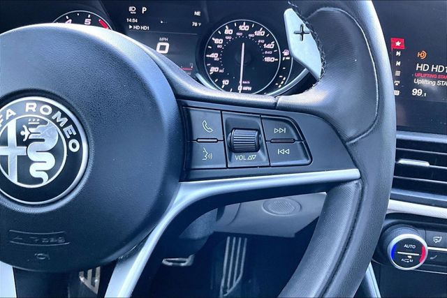 2018 Alfa Romeo Giulia Ti Sport AWD - 23070671 - 21