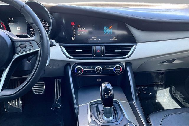 2018 Alfa Romeo Giulia Ti Sport AWD - 23070671 - 23