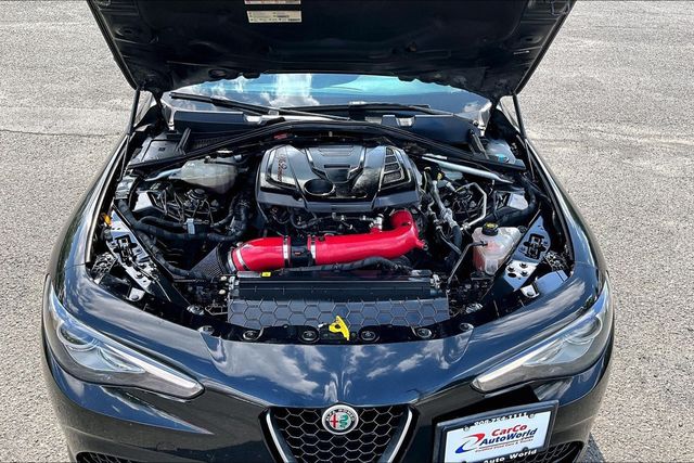 2018 Alfa Romeo Giulia Ti Sport AWD - 23070671 - 38