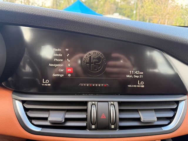 2018 Alfa Romeo Giulia Ti Sport AWD - 23085081 - 3