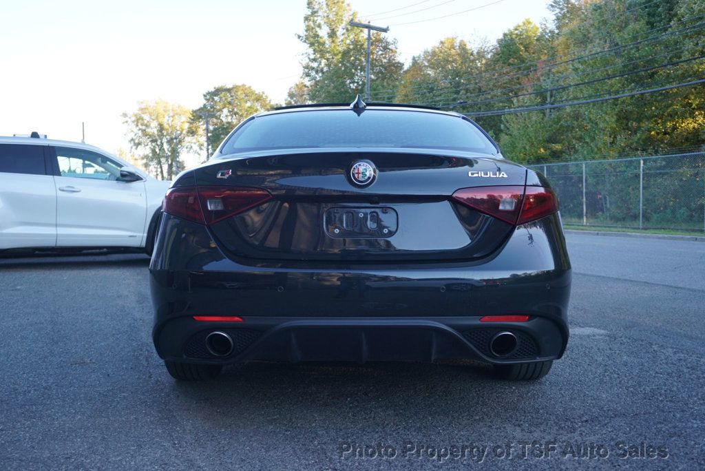 2018 Alfa Romeo Giulia Ti Sport AWD PANO/DRIVER ASSIST STATIC/TI PERFORMANCE PKGS - 23098710 - 5
