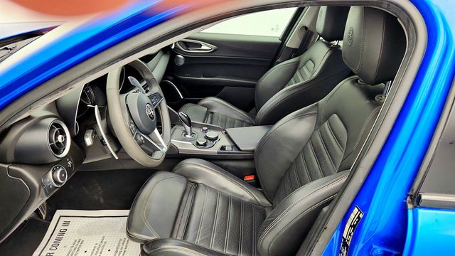 2018 Alfa Romeo Giulia Ti Sport w/ Driver Assist Dynamic+ Package & Performance Package - 22970756 - 19