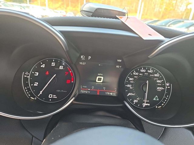 2018 Alfa Romeo Giulia Quadrifoglio Ferrari-derived 2.9 V6! LOOK CARFAX FULLY SERVICED AT FERRARI  - 22974548 - 10