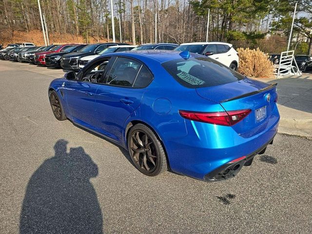 2018 Alfa Romeo Giulia Quadrifoglio Ferrari-derived 2.9 V6! LOOK CARFAX FULLY SERVICED AT FERRARI  - 22974548 - 3
